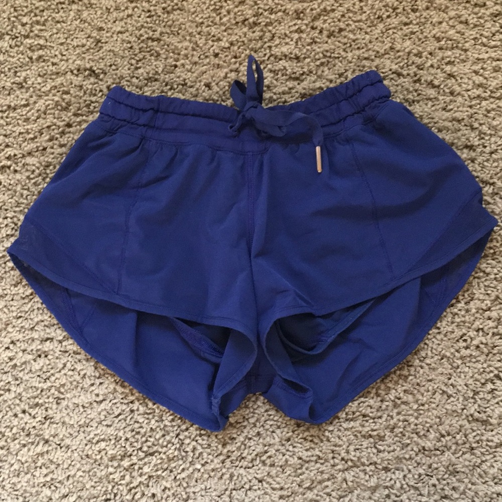 Lululemon Hotty Hot Shorts (LL Size 2)💃🏻